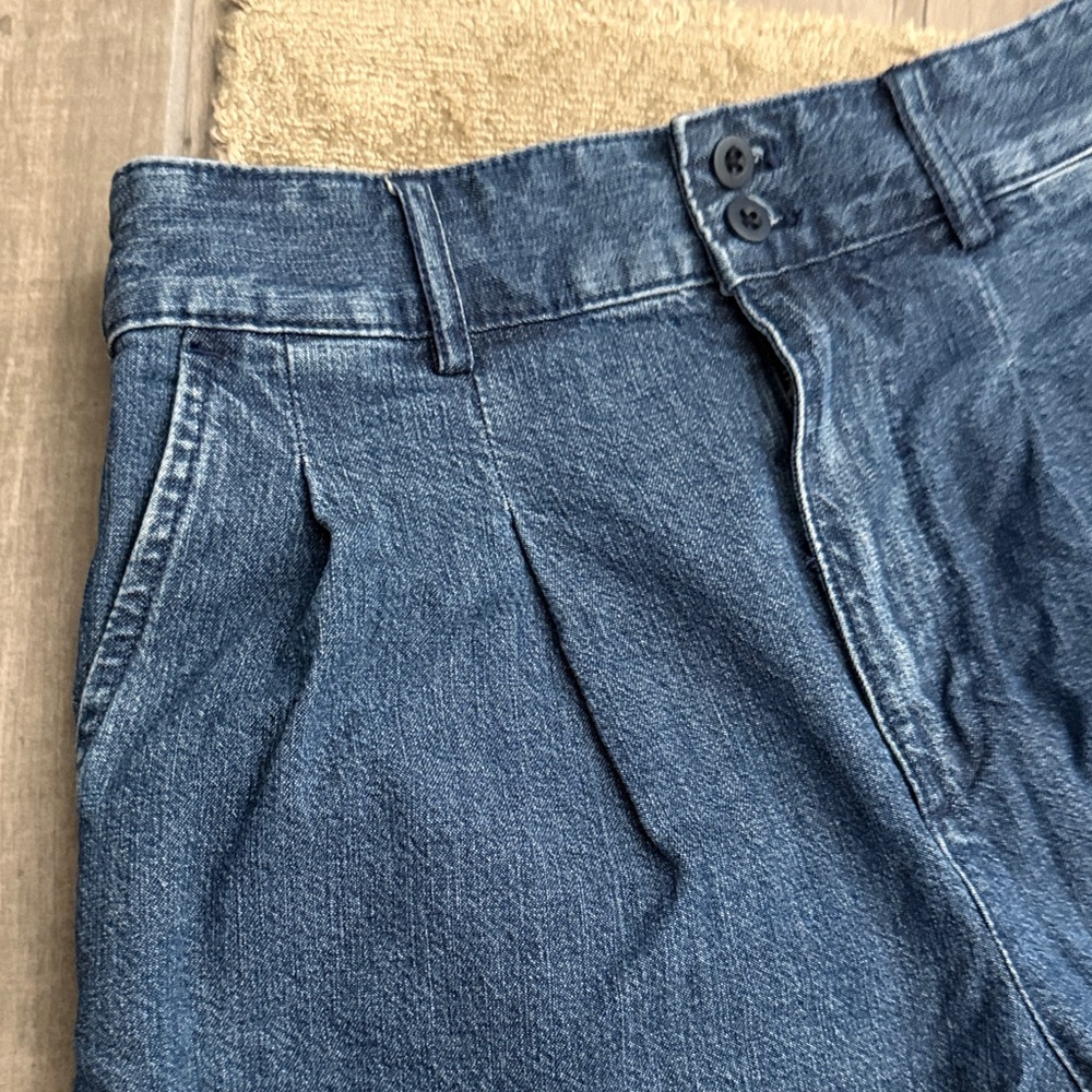 Madewell Dark Denim Shorts - Picture 2 of 4